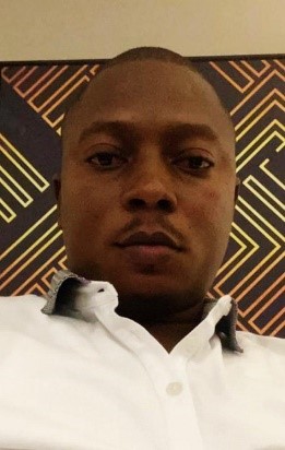 COUNTRY MANAGER